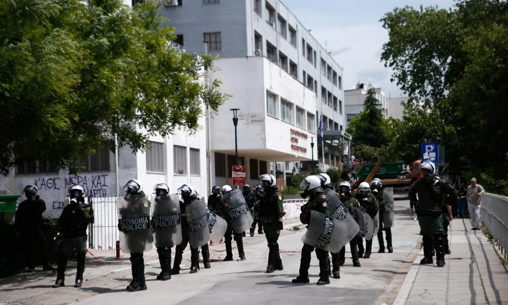 Νέα επιχείρηση της ΕΛΑΣ στο ΑΠΘ- Αντιεξουσιαστές προσπάθησαν να κάνουν νέα κατάληψη